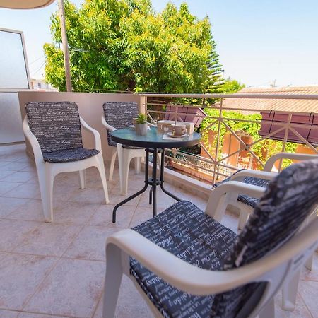 Smile Sea Apartment Kalamata Bagian luar foto