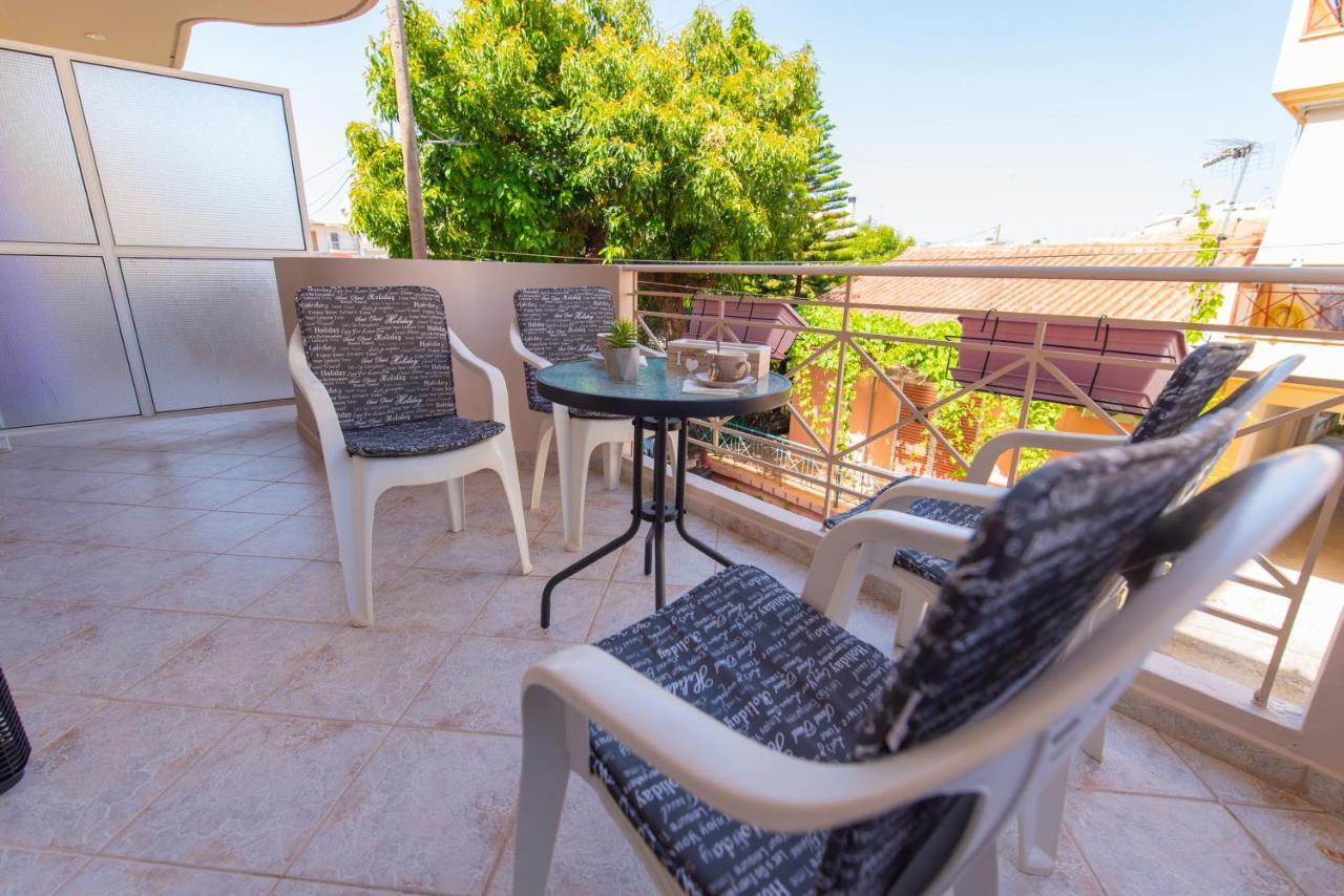 Smile Sea Apartment Kalamata Bagian luar foto