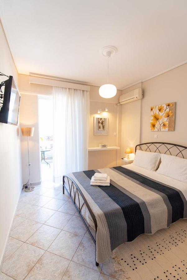 Smile Sea Apartment Kalamata Bagian luar foto
