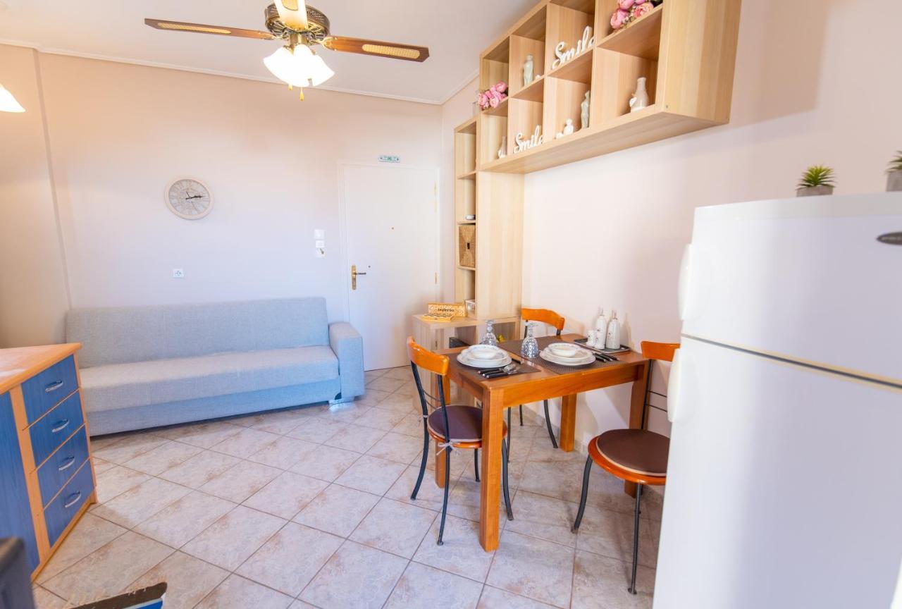 Smile Sea Apartment Kalamata Bagian luar foto